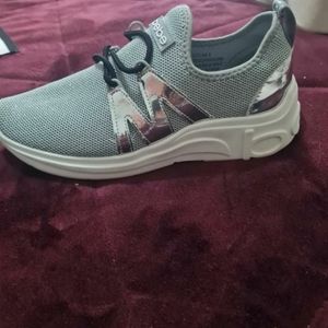 Bebe Sneakers size 8